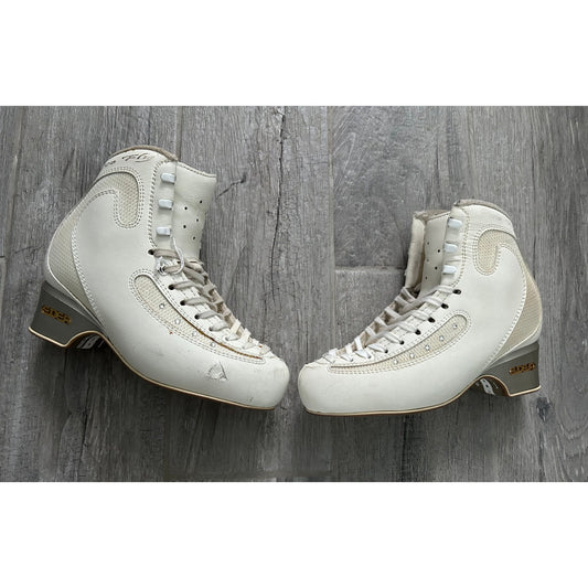 Edea Ice Fly Boots Size 230 C - Used