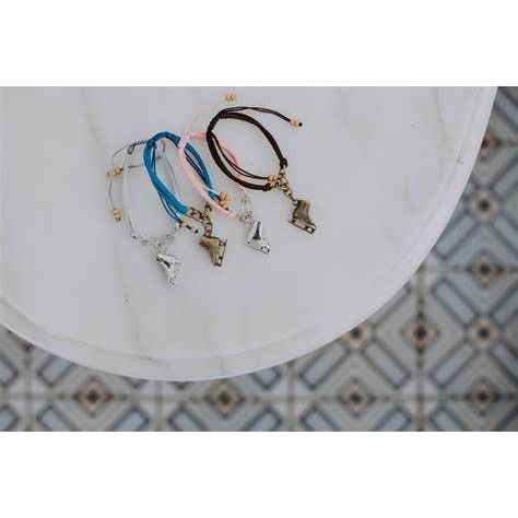 Multiple Suede Straps Bracelet