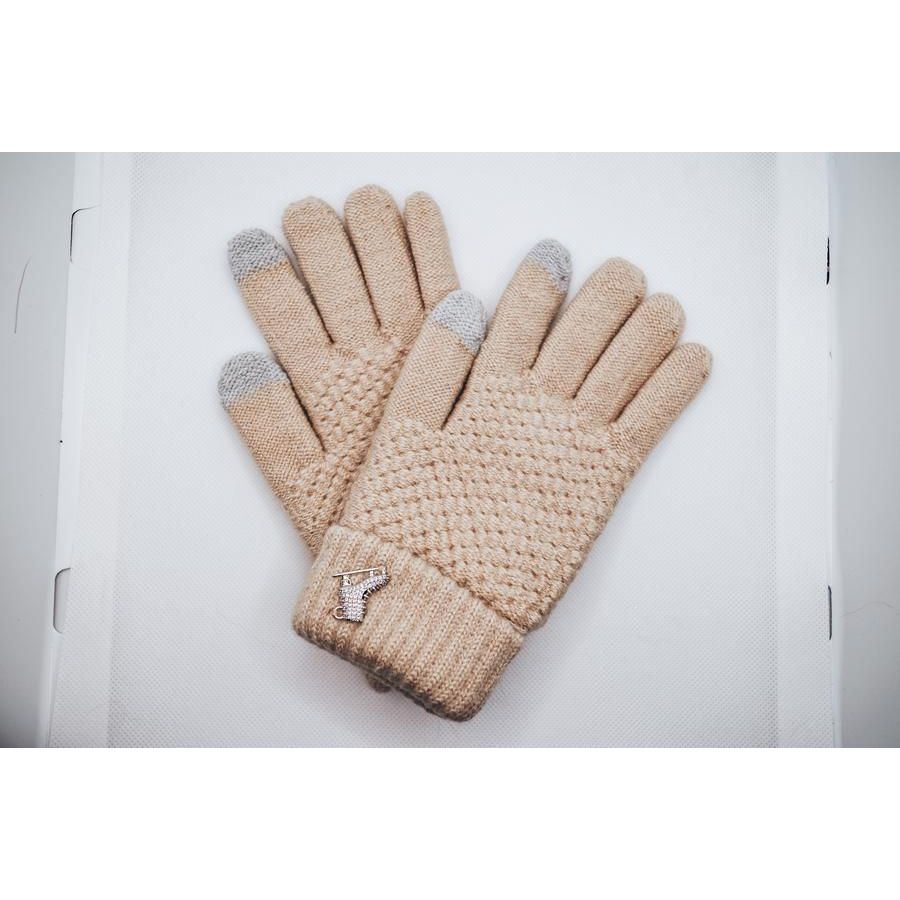 The Gliding Gloves by Brilliance Melrose