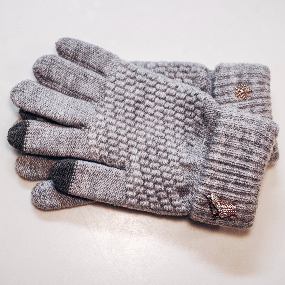 The Gliding Gloves by Brilliance Melrose