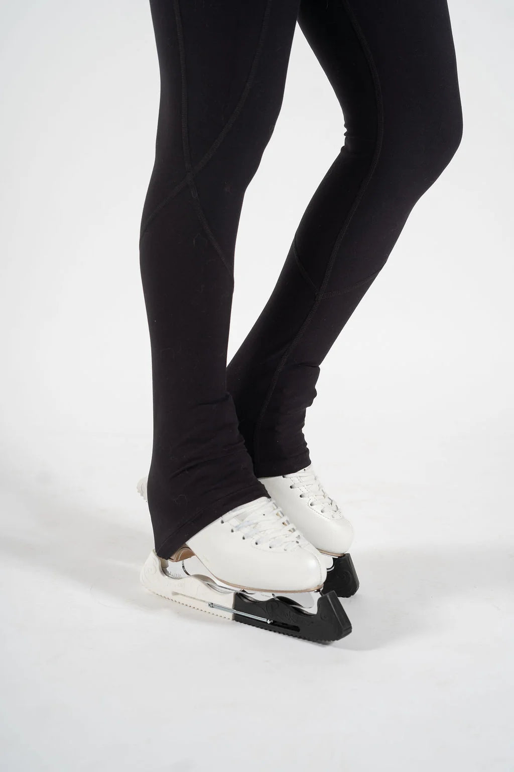 Crossover Legging - Heel Stretch™ by Rink Rabbit
